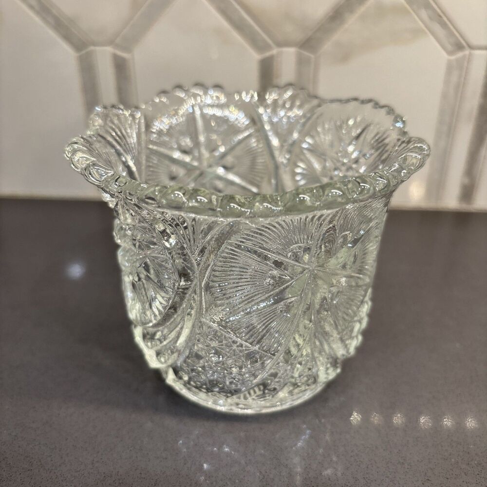 Vintage Clear Glass Star Pattern Spoon Holder Scalloped Rim EUC Pressed
